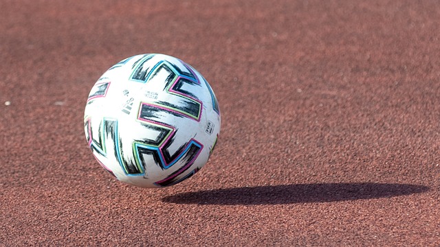 无论是在比 无论是在比