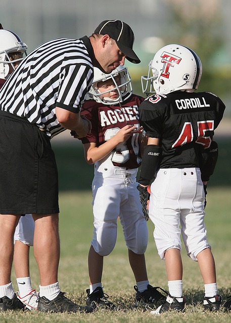 王大雷职业生涯第二次染红，上次是2022年为孙准浩出头.